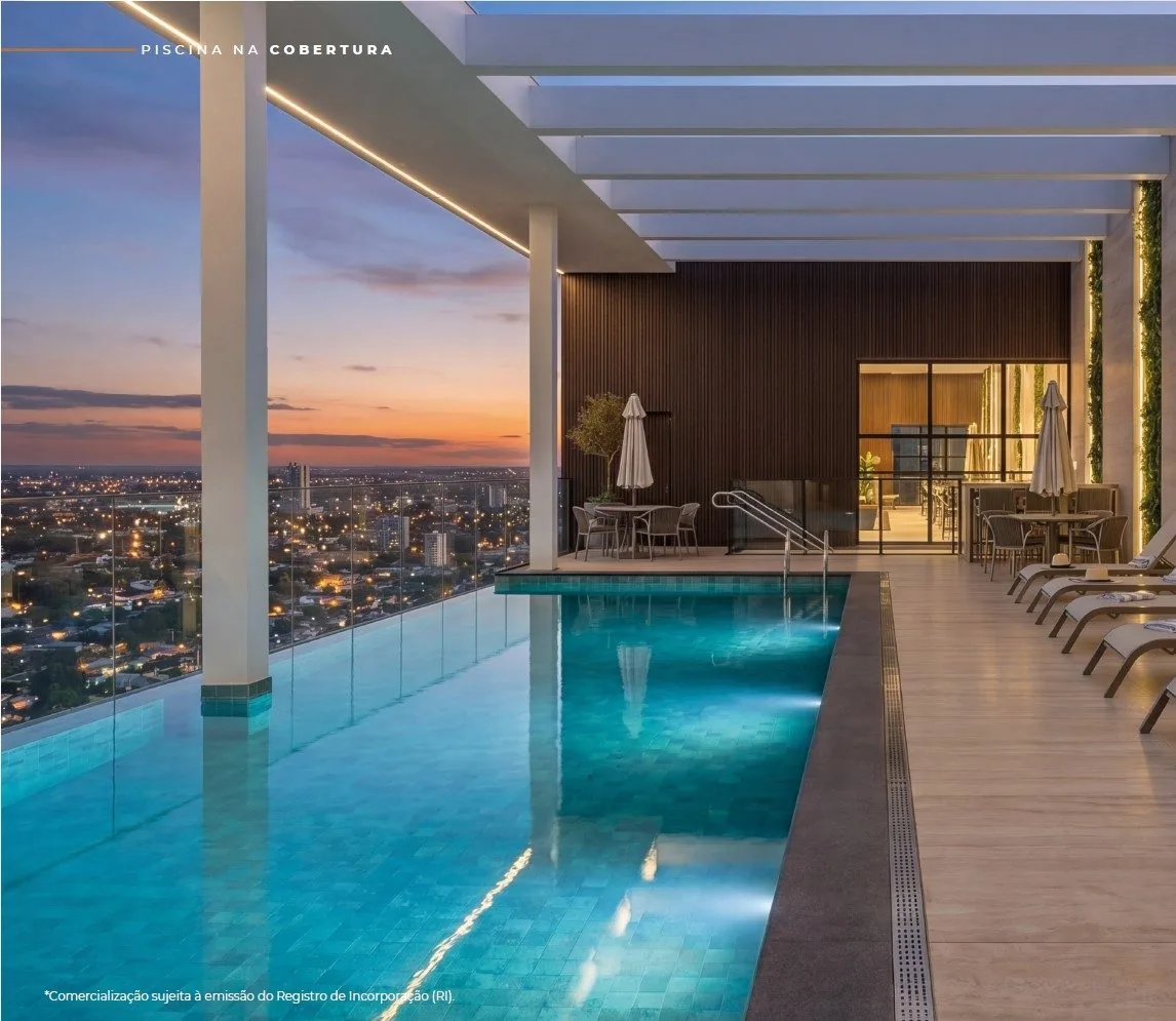 Rooftop com piscina de borda infinita do Manhattan Studios